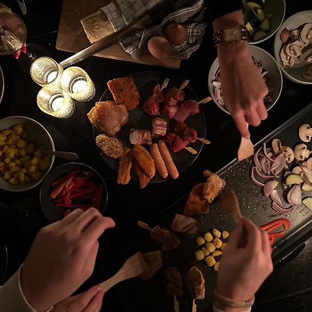Pod Huisje Met Hottub Dokkum Esterno foto
