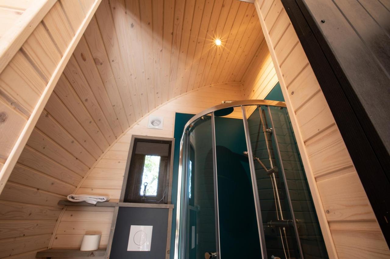 Pod Huisje Met Hottub Dokkum Esterno foto