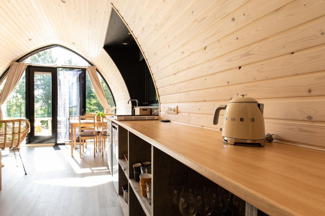 Pod Huisje Met Hottub Dokkum Esterno foto