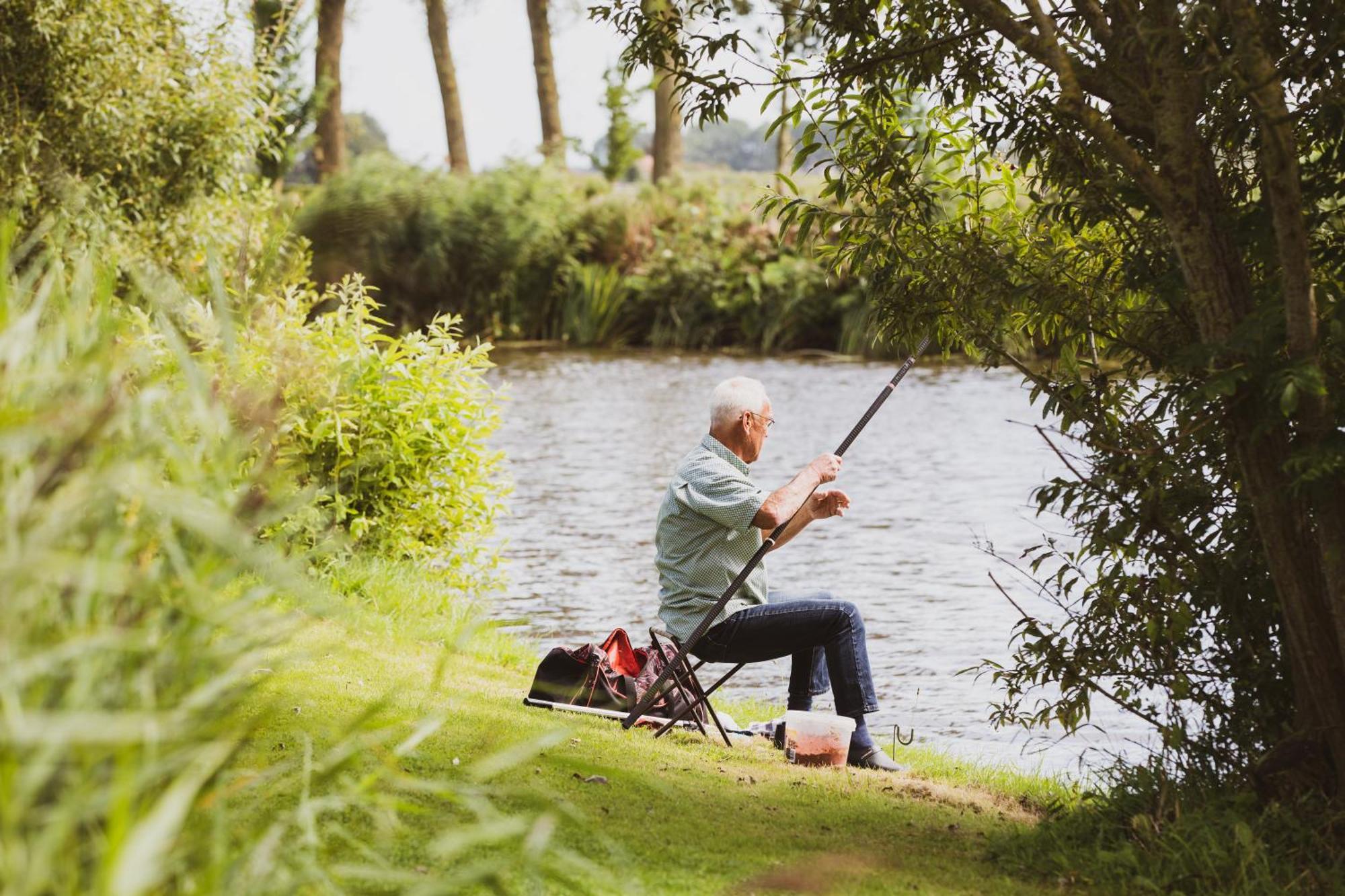 Pod Huisje Met Hottub Dokkum Esterno foto
