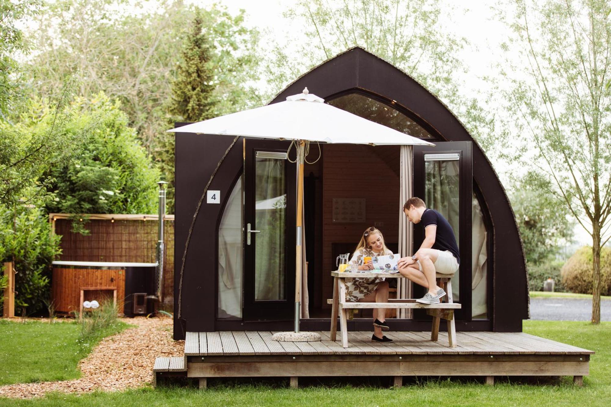 Pod Huisje Met Hottub Dokkum Esterno foto
